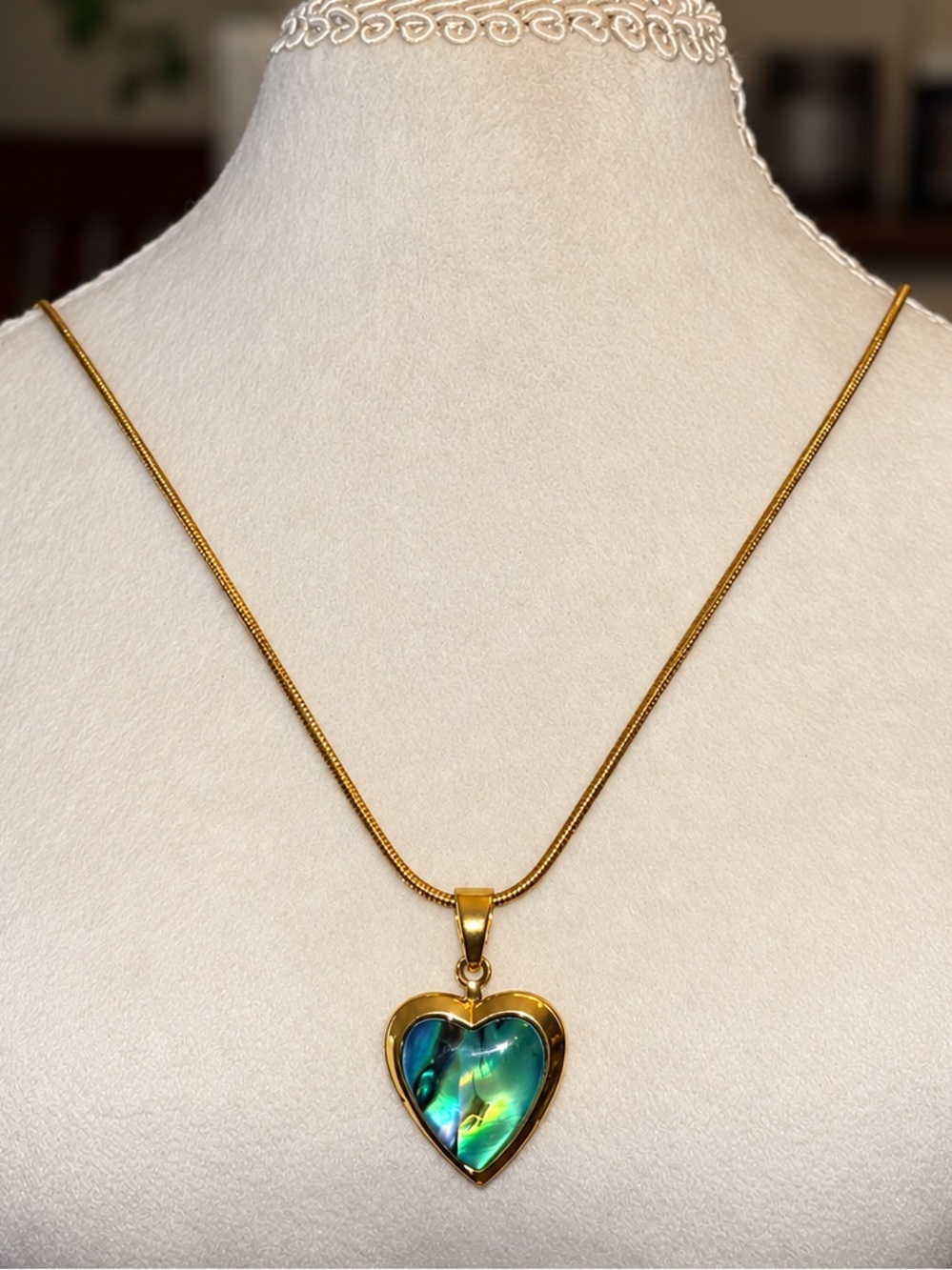 Real Abolone Shell Locket Necklace in Gold